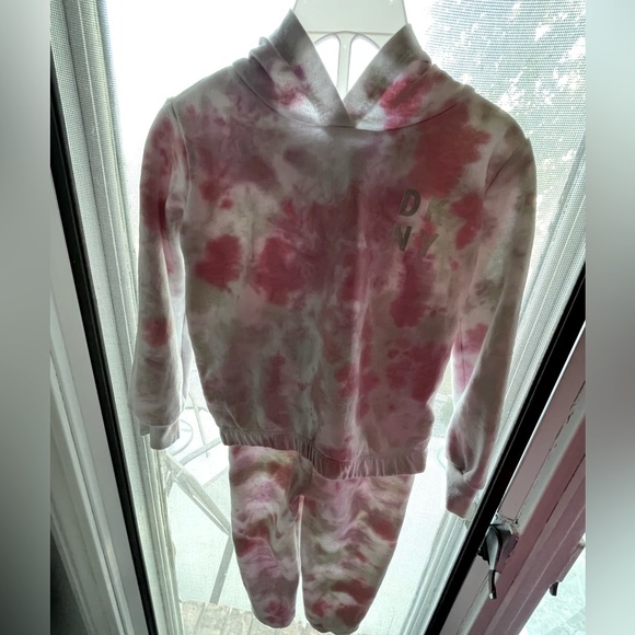 Girl DKNY jogger set - Picture 1 of 3